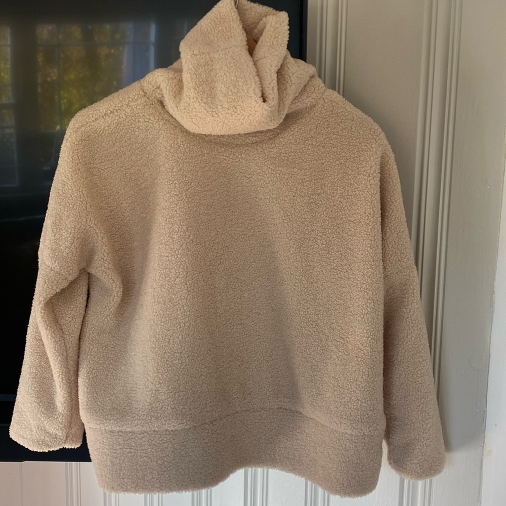 New Teddy sweater Tuckernuck